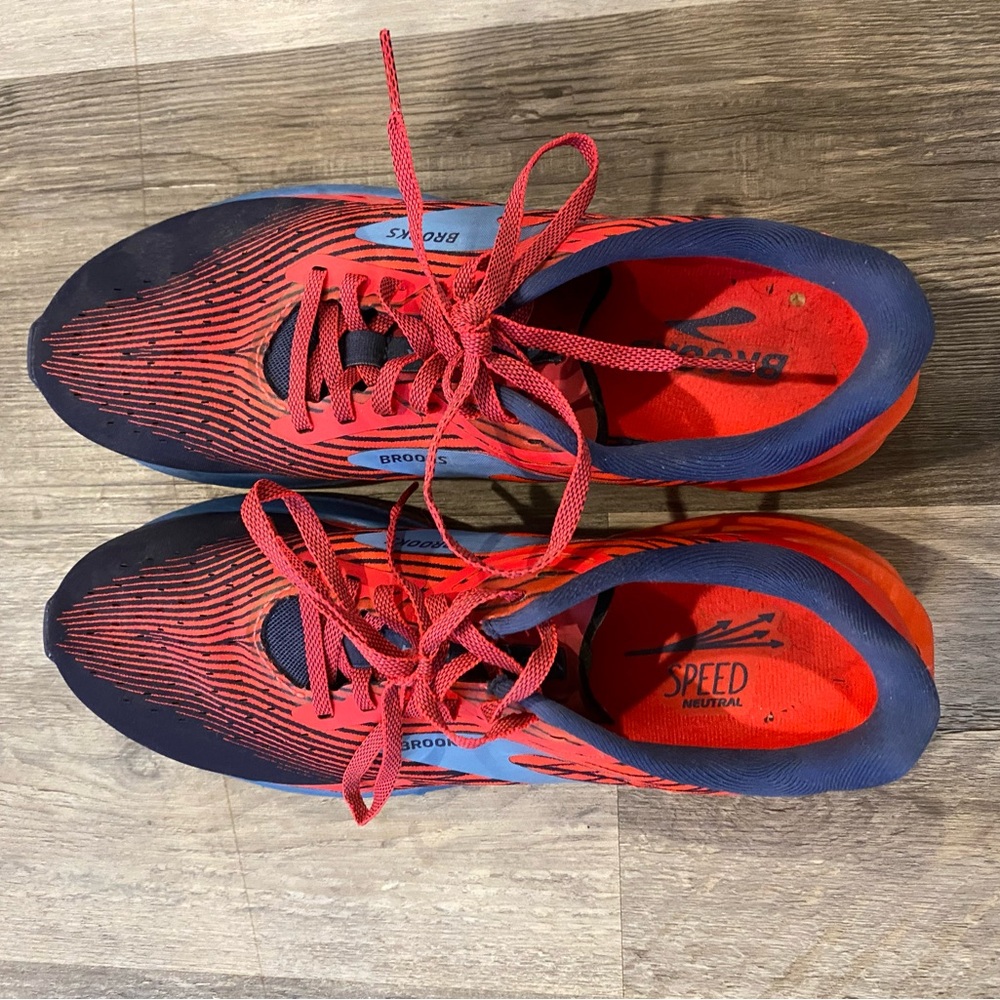Brooks Women’s Hyperion Max Vibrant Red and Dark Blue Running Shoes